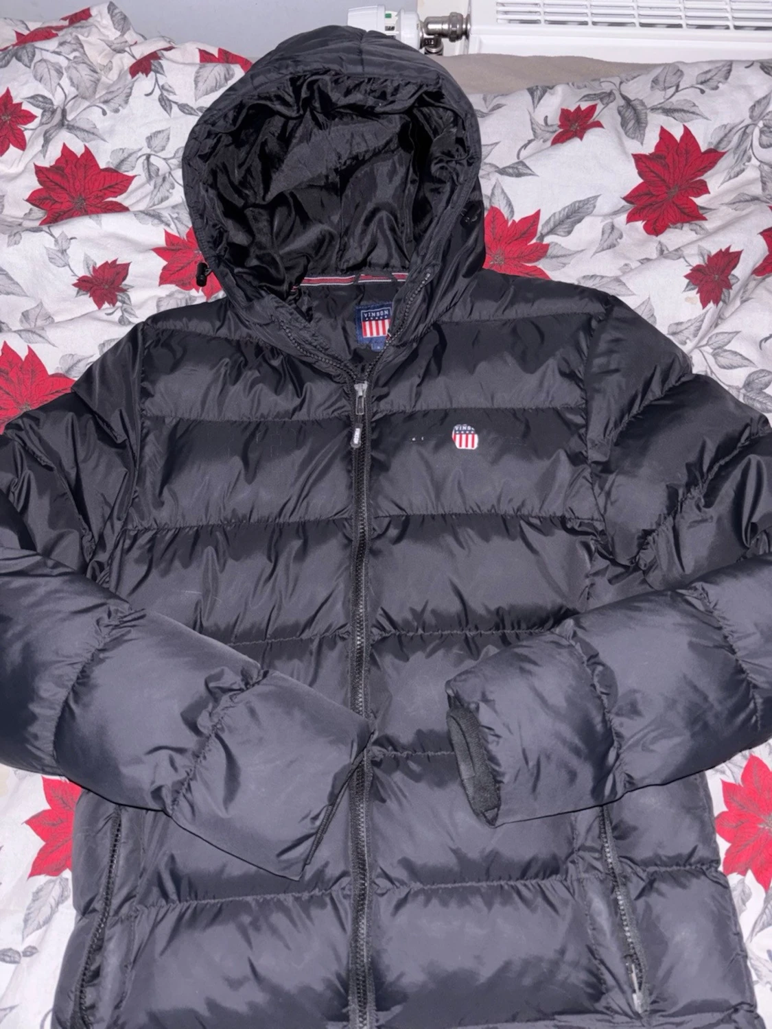 Svart pufferjacka från Vinson