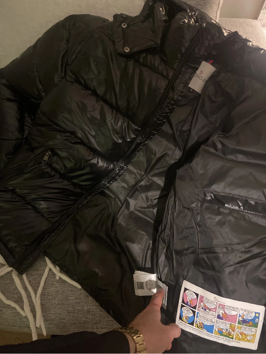 Svart Moncler pufferjacka med huva - 1