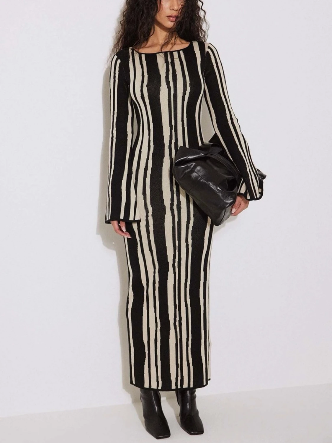 Stickad maxiklänning