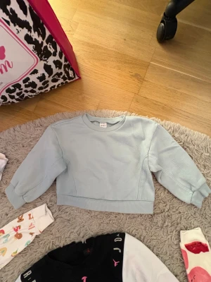 Barn tröja 👕  - Jätte fin barn tröja 👕 