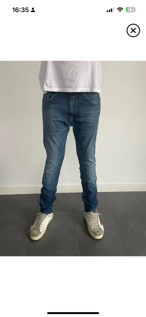 Replay Jondrill Jeans - Replay Jondrill Jeans herr| storlek: W31 L31| pris: 499kr| skick:10/10| hör av dig vid Minsta lilla fundering eller fråga|