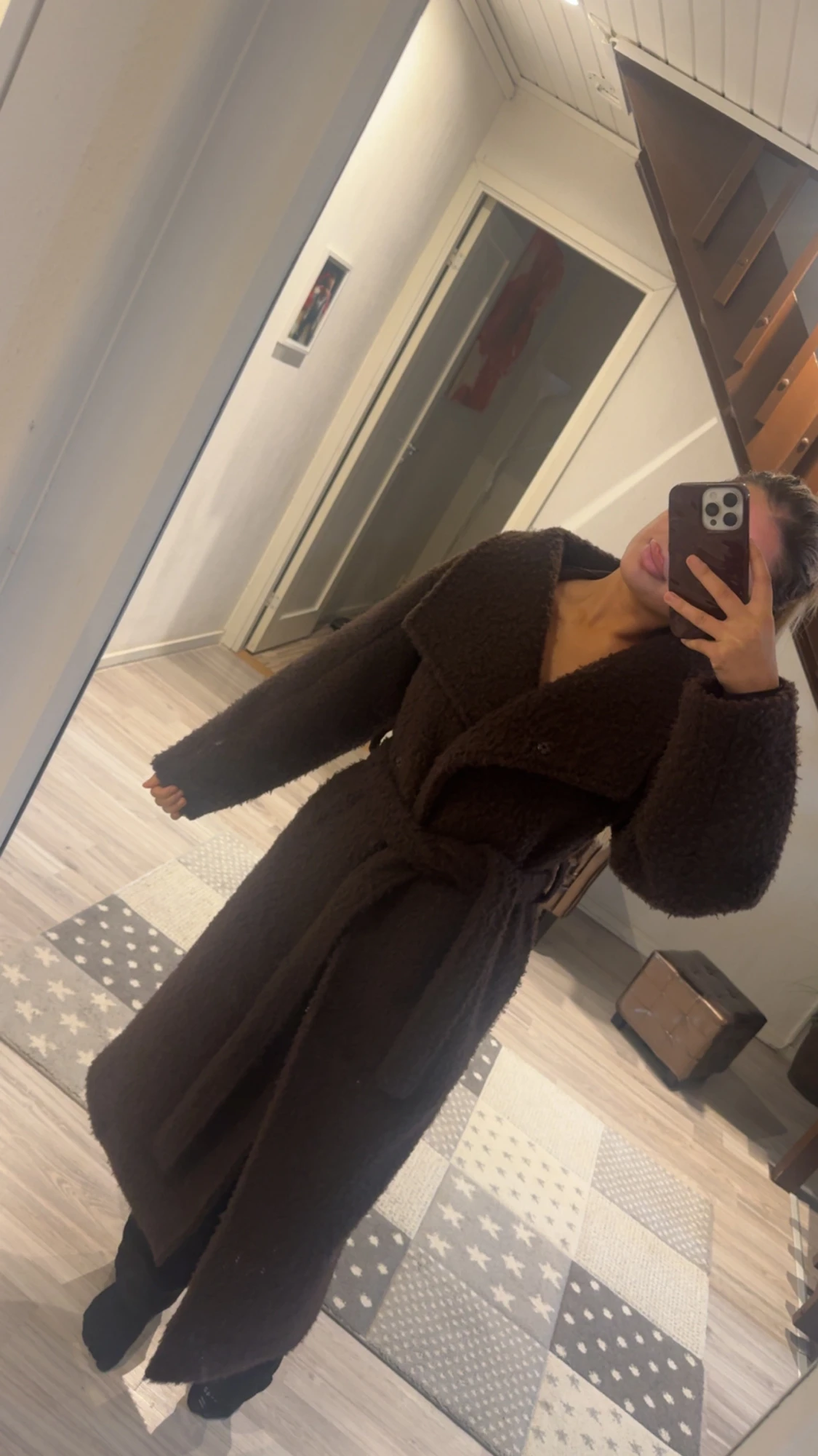 Mörkbrun lång boucle kappa - 1