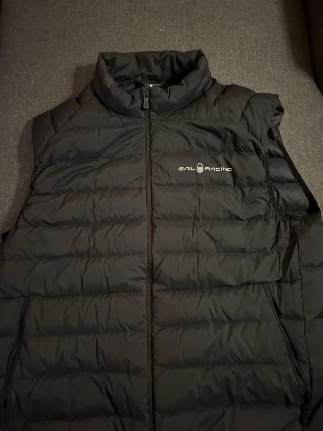 Svart dunväst från Sail Racing - 1