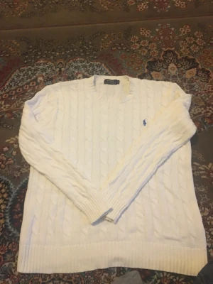 Beautiful polo real price is 2000 kr  - Its in good condition as you see 