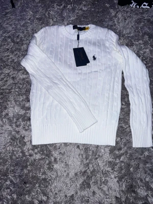 Polo kofta  - Skön snygg polo kofta perfekt inför vintern för dig som vill hålla dig varm men fortfarande stilig 