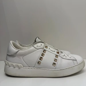 Valentino Rockstud  - Valentino rockstuds, storlek 37,5 bra skick!