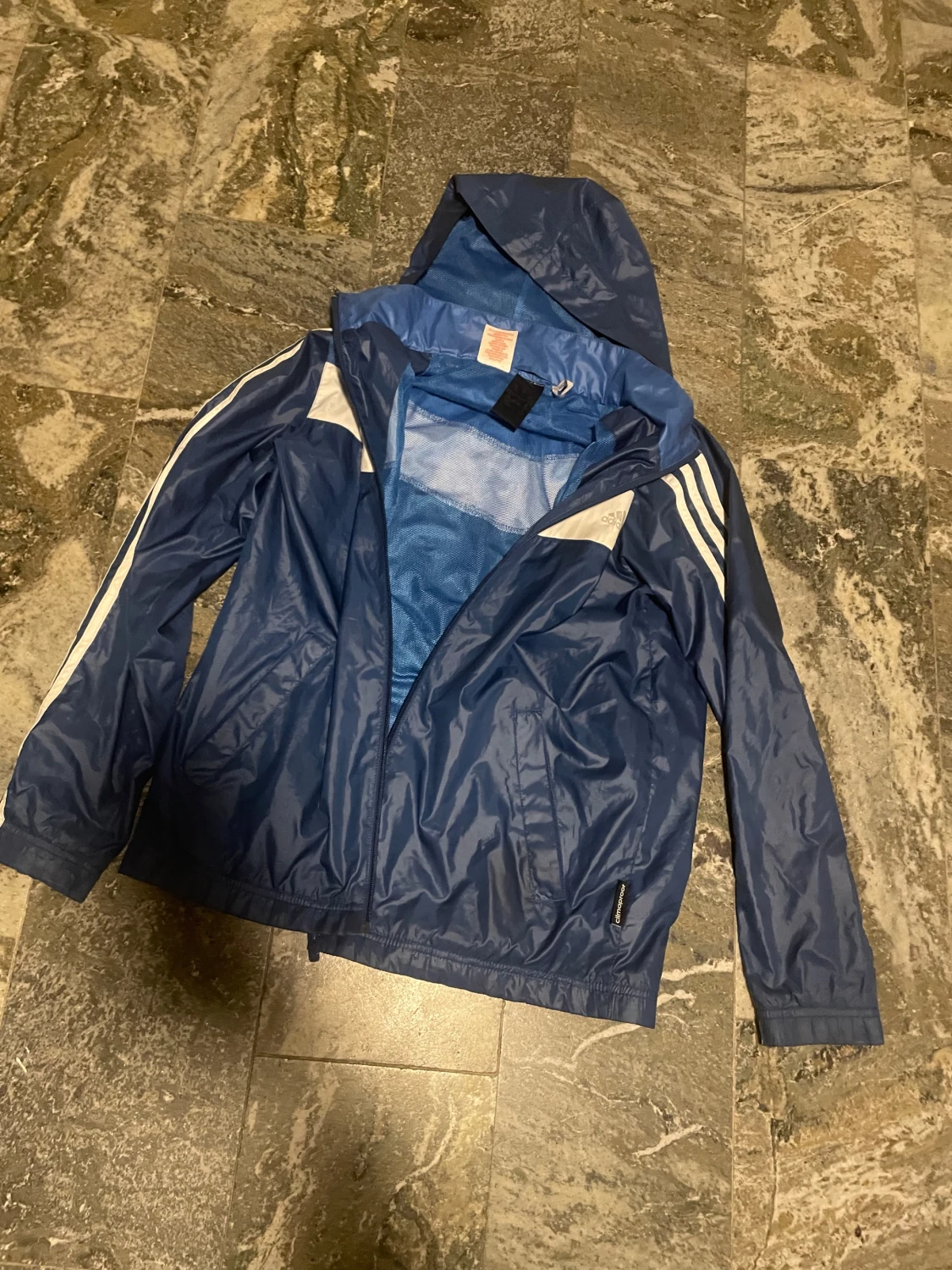 Blå Adidas vindjacka med huva