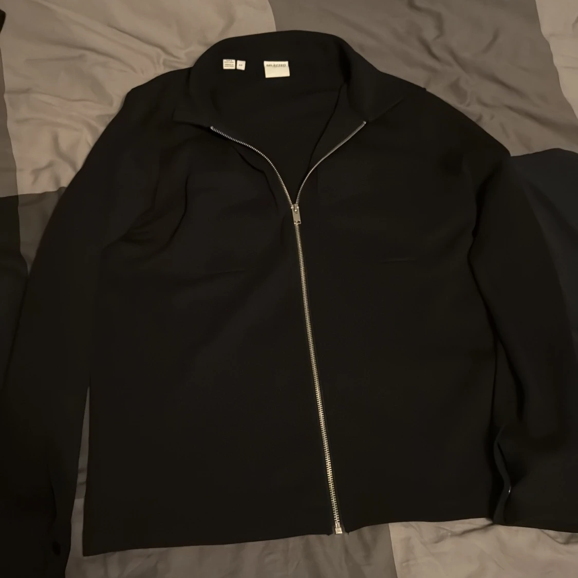 Svart zip-jacka från Selected Homme