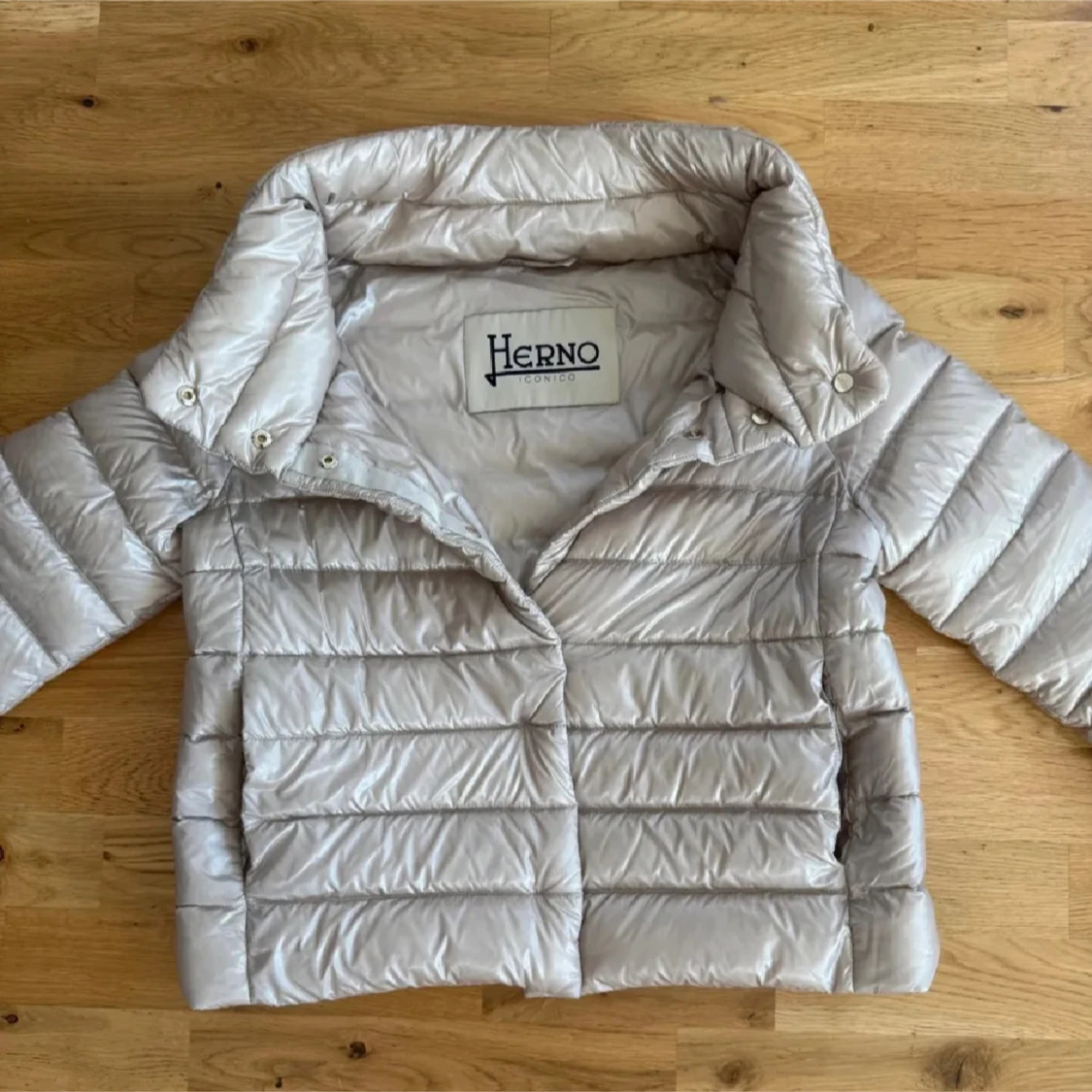 Beige pufferjacka från Herno Iconico - 1