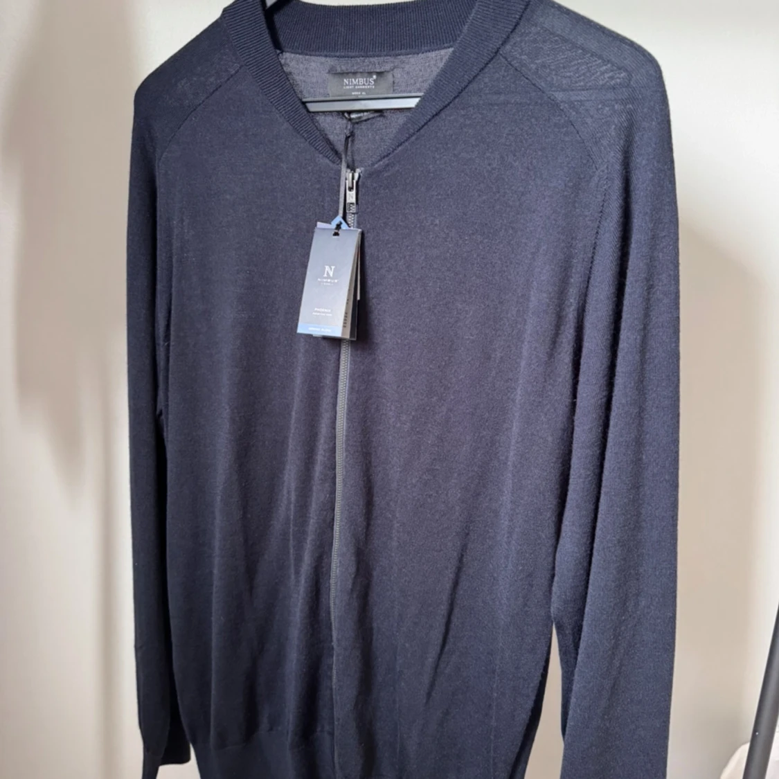 Mörkblå kofta från Nimbus