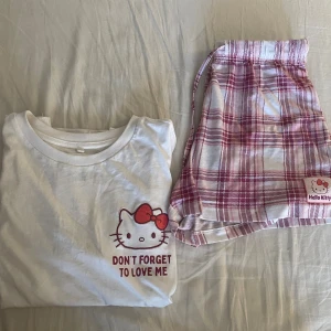 Vit Hello Kitty set  - Mycket bra skick, nyköpt, st S (säljer för dem inte kommer till användning).