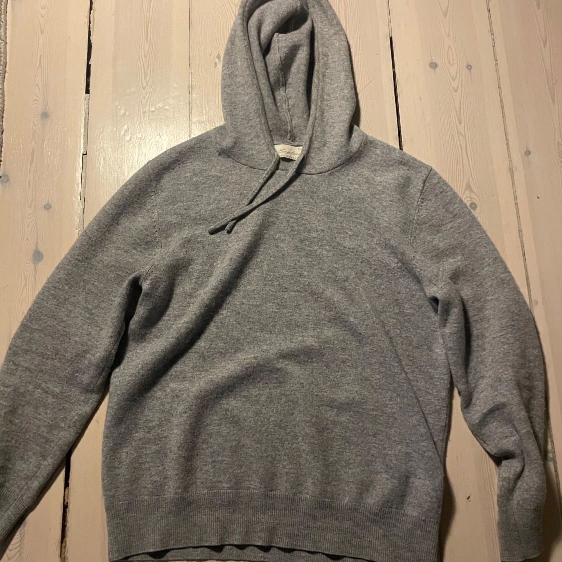 Grå Kashmir hoodie