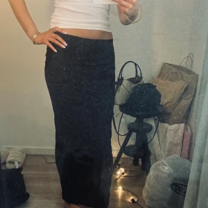 Lång tajt kjol - Super fin tajt kjol från Gina Tricot🤗