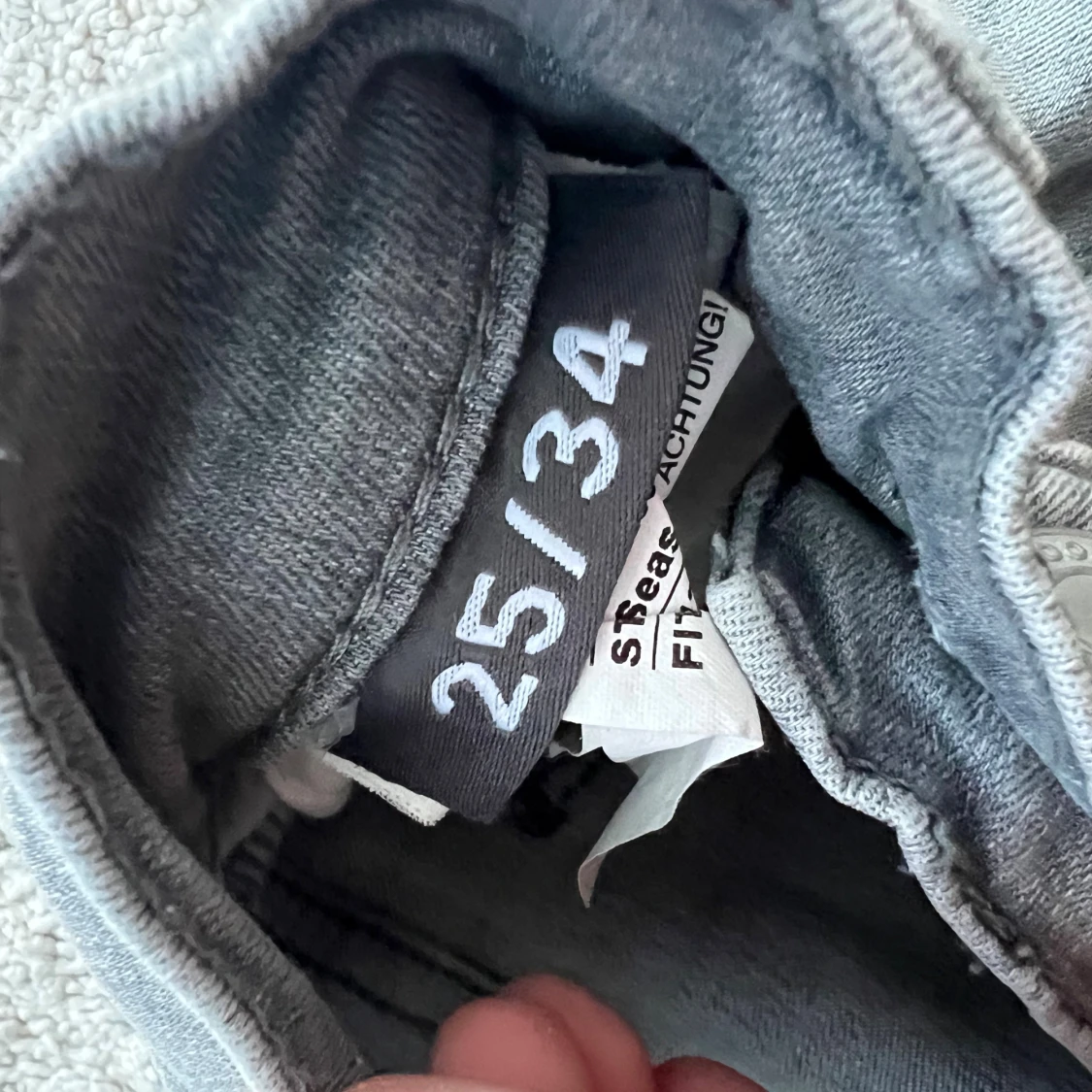 Grå jeans från LTB, modell Fallon - 4