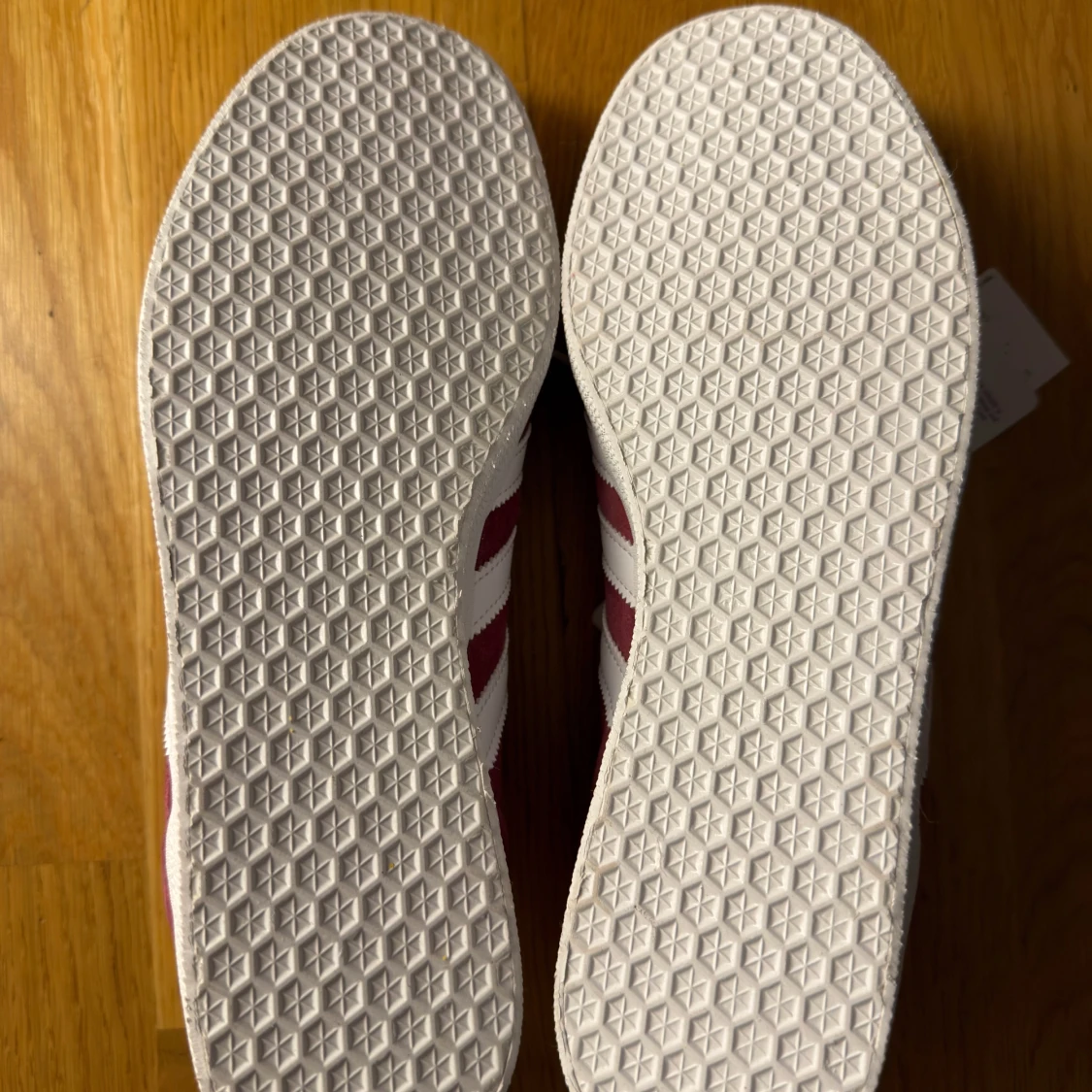 Adidas Gazelle vinröda sneakers - 4