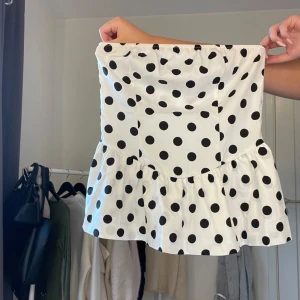 Super söt prickig tub topp  - Super fin tub topp som inte kommer till användning🥰