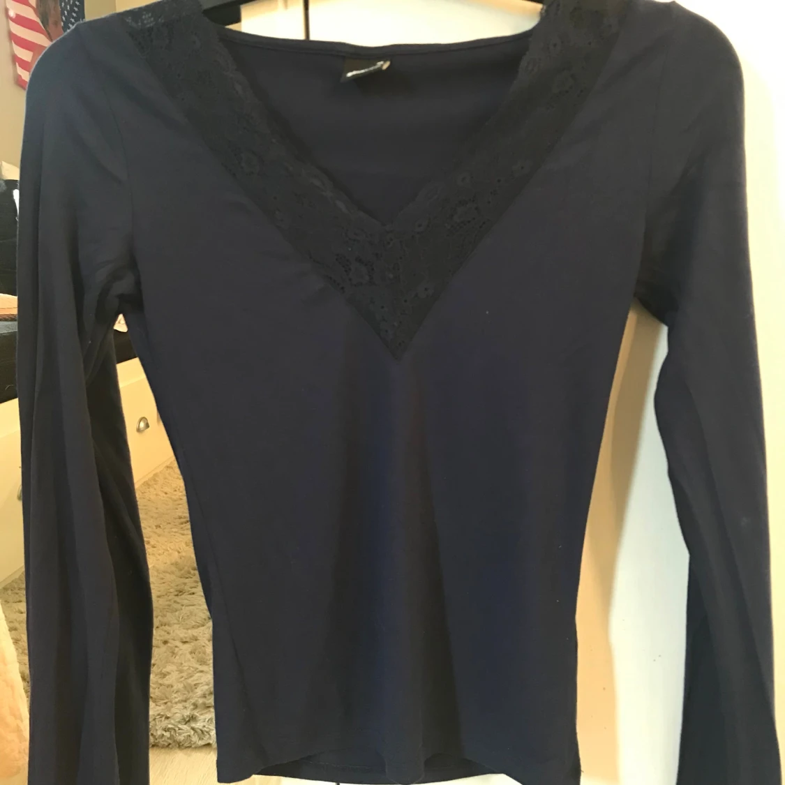 Mörkblå långärmad topp Gina Tricot XS