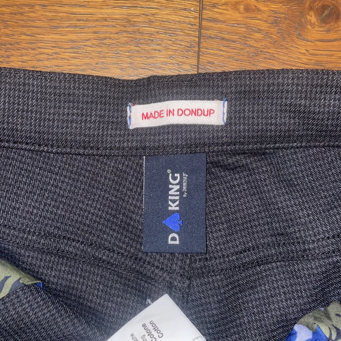 Svarta byxor från dondup storlek 12 - 2