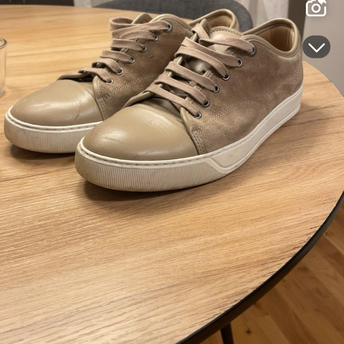 Beige sneakers från Lanvin i mocka - 1