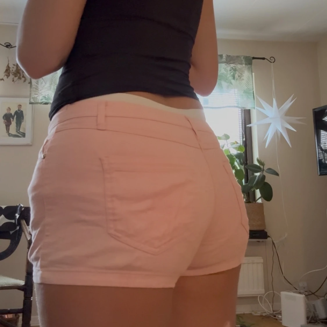 Ljusrosa lågmidjade shorts - 1