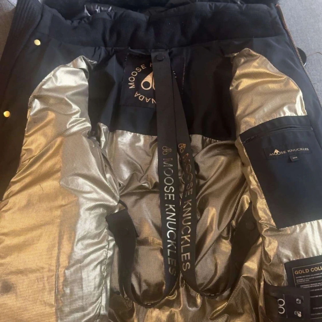 Svart dunjacka Moose Knuckles  - 2