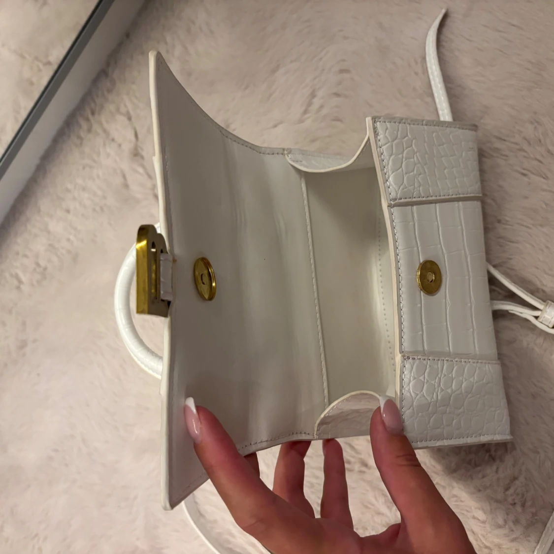 Vit handväska i skinn - 3