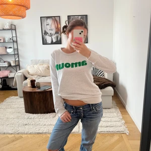 College tröja - Köpte på marknad i italien för ca 500.💗💗