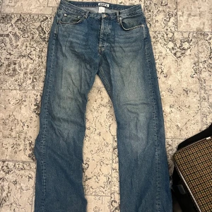 Hope rush jeans - Ett par Hope rush jeans i storlek 33, hör av dig vid frågor🙌