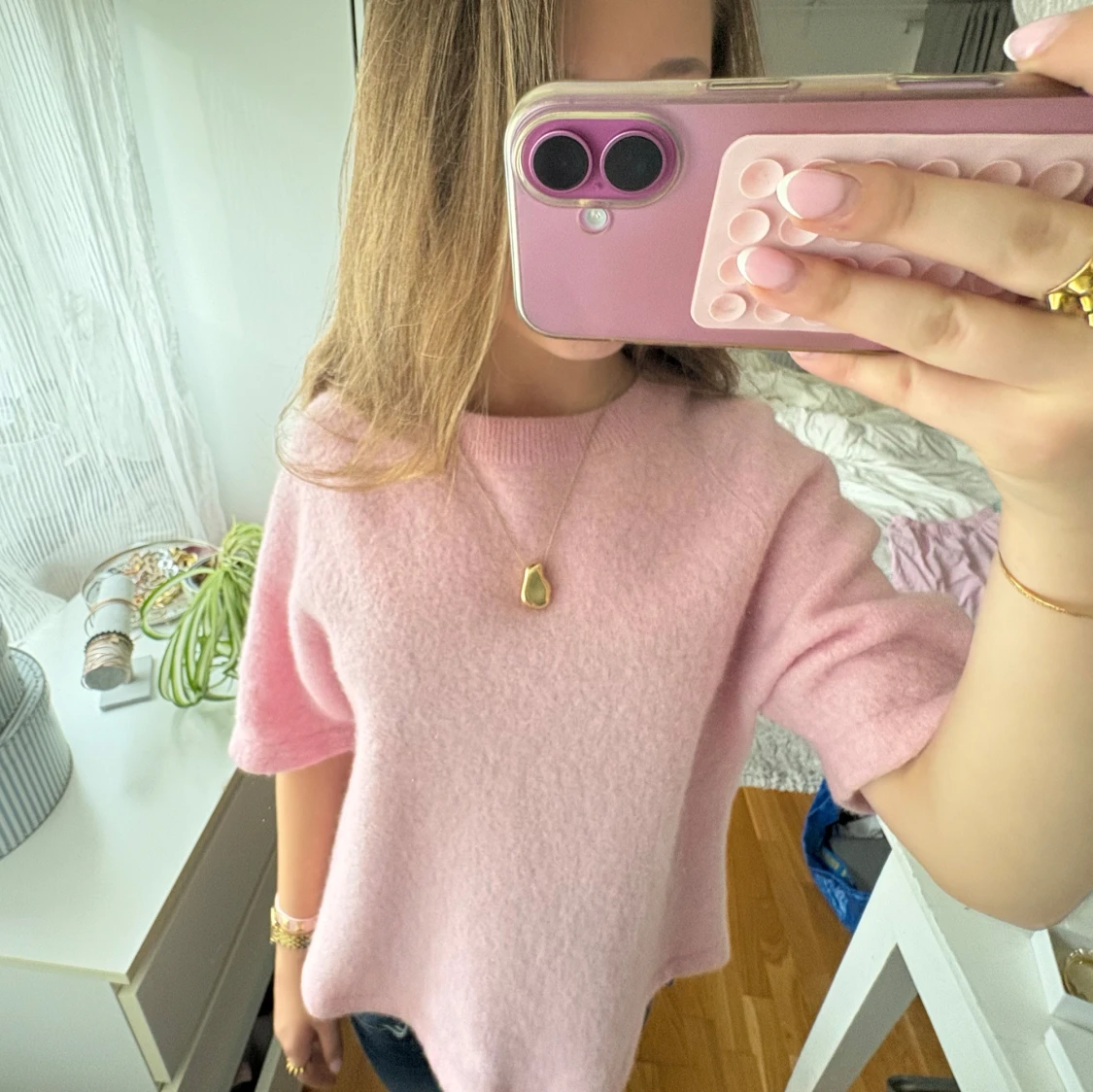 Ljusrosa stickad tröja från & Other Stories - 1