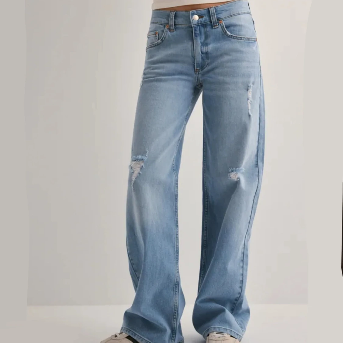 Lågmidjade loose jeans Nelly  - 1