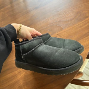 Uggs - Uggs mini storlek 40, fint skick🫶🏽