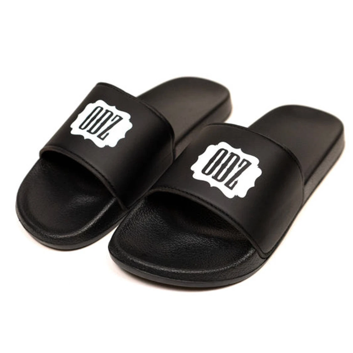 Svarta ODZ sandaler med vit logga