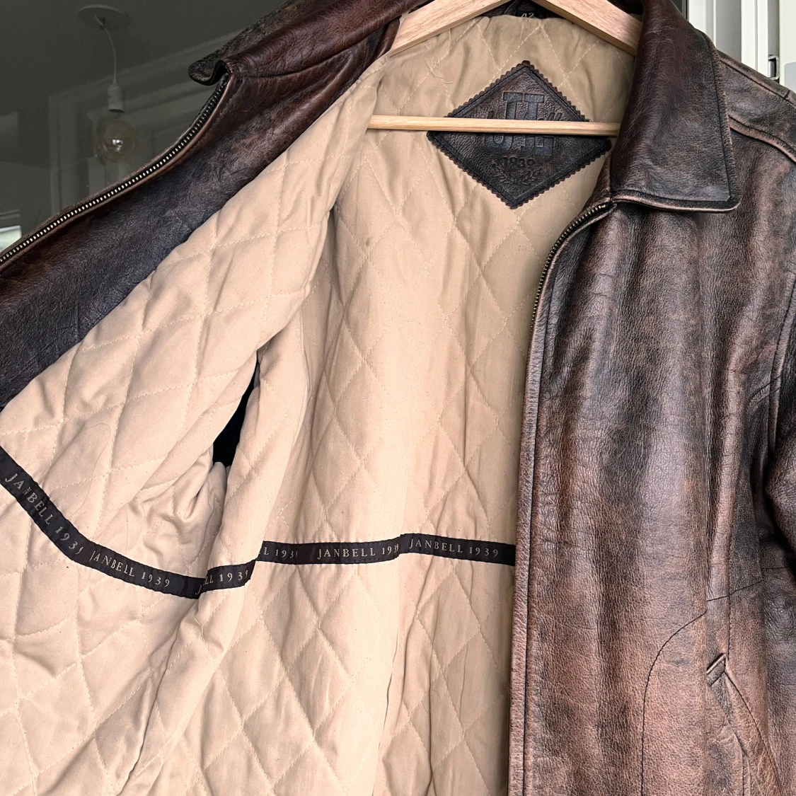 Brun skinnjacka strl S-M - 3