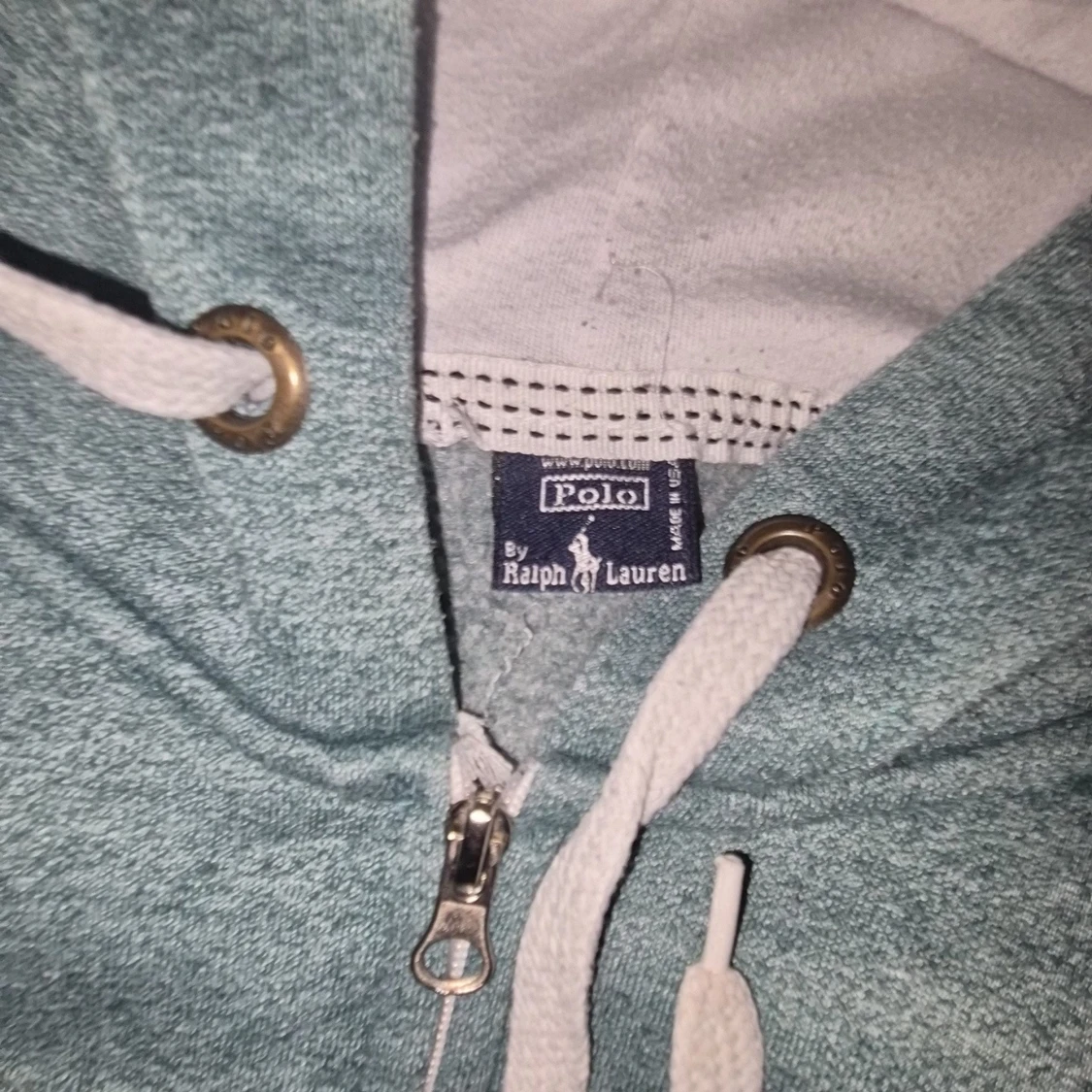 Grå hoodie från Polo Ralph Lauren storlek s - 2