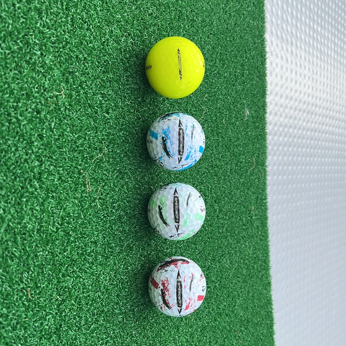 Golfbollar taylormade speedsoft