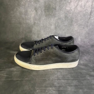 Lanvin toecap sneakers (elephant grey) - Mycket fint skick, inga defekter | Size uk 10 passar 44  | fraktar spårbart inom 24 timmar |  för att köpa klicka ” köp nu” | vid frågor skriv ett meddelande |