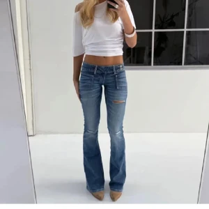 Söker efter dessa jeans - Söker efter dessa jeans från Gina Tricot young 14+. Helst xxs, men också xs. Skriv gärna till mig om ni har och vill sälja💕🥰 tall funkar.