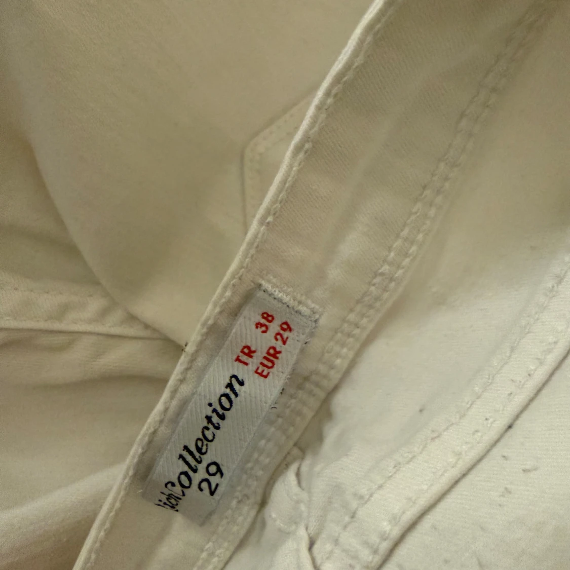 Vita slim byxor från Collection 29 - 2