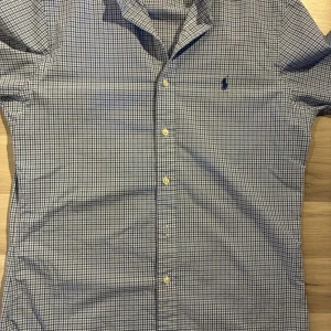 Superfin skjorta! - Ralph Lauren skjorta i slim fit model, strl M. 