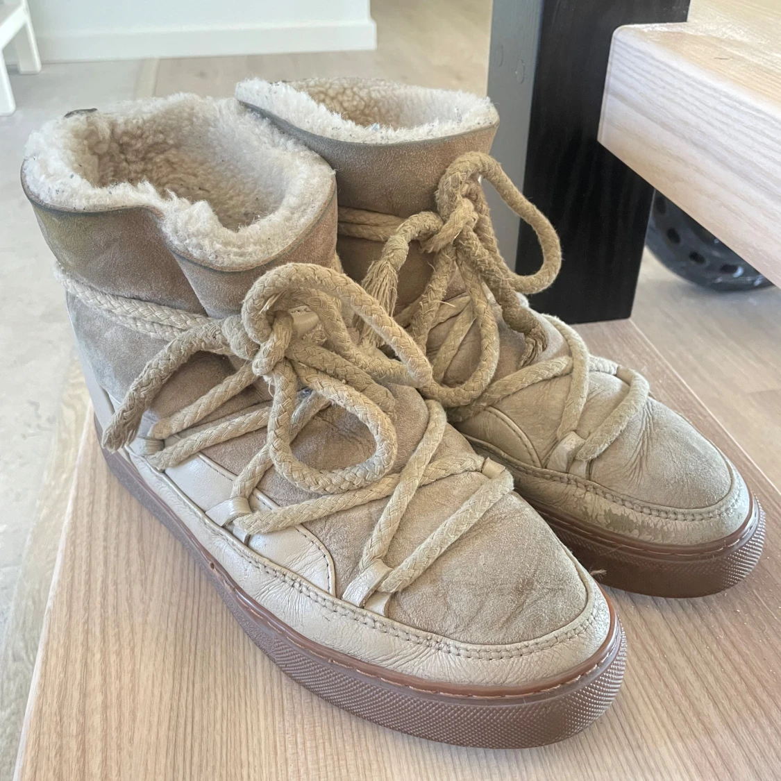 Beige vinterboots från Inuikii, stl 39