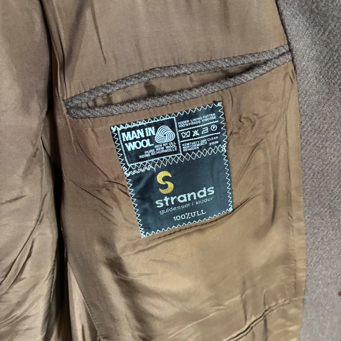 Brun ullkavaj från Strands - 1