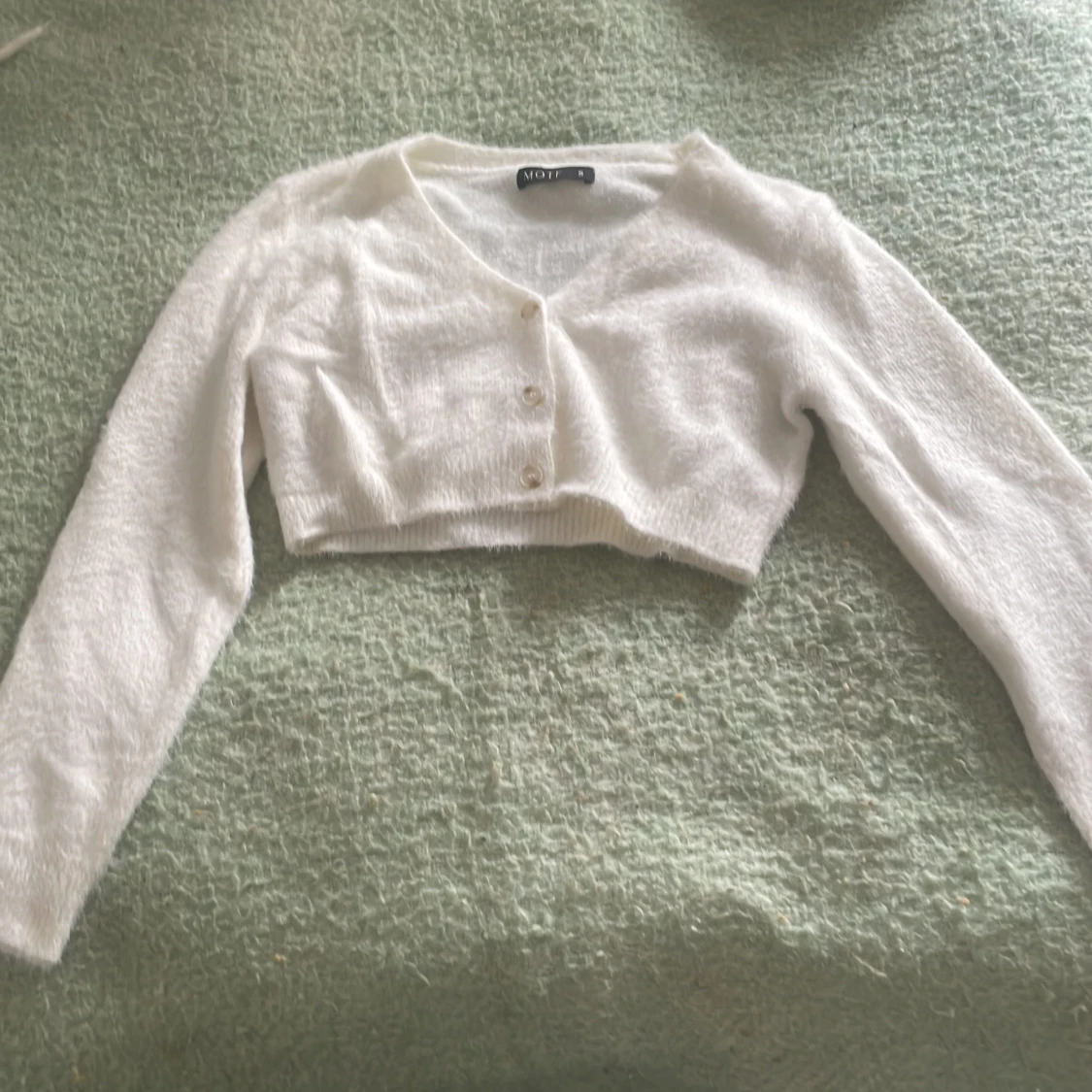 Vit croppad kofta från MOTF