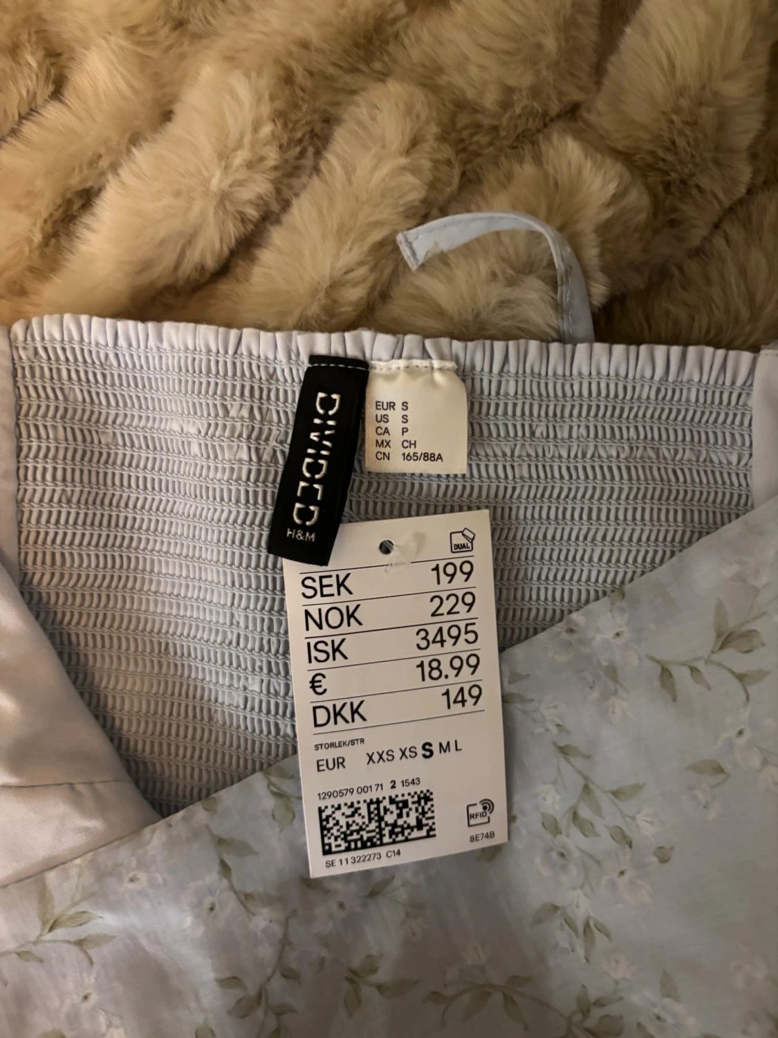 Blommig ljusblå blus från H&M Divided - 2