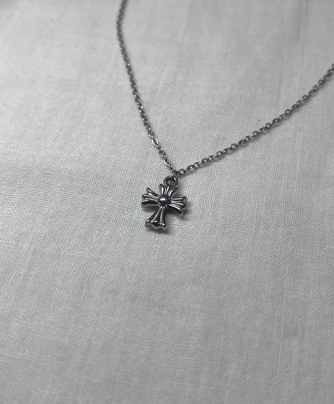 Minimalist Rebel Cross - 1