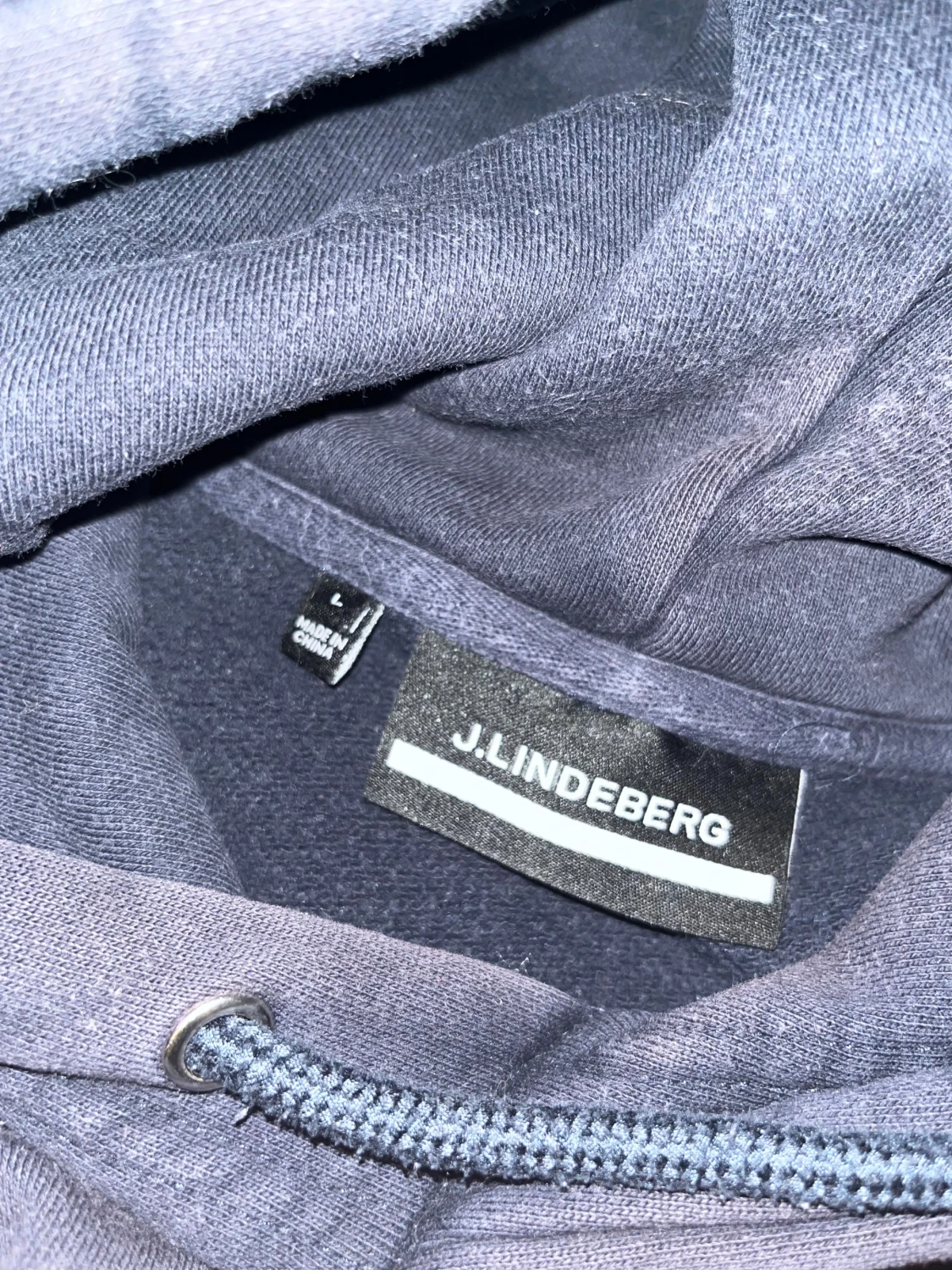 Mörkblå hoodie från J.Lindeberg - 2