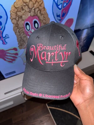 BLADEE MARTYR KEPS🤑💸💰 - Köptes I Poland martyr touren. Skatteverket är efter mig så måste sälja all min dg merch snabbt🥀kan mötas i stockholm eller frakt