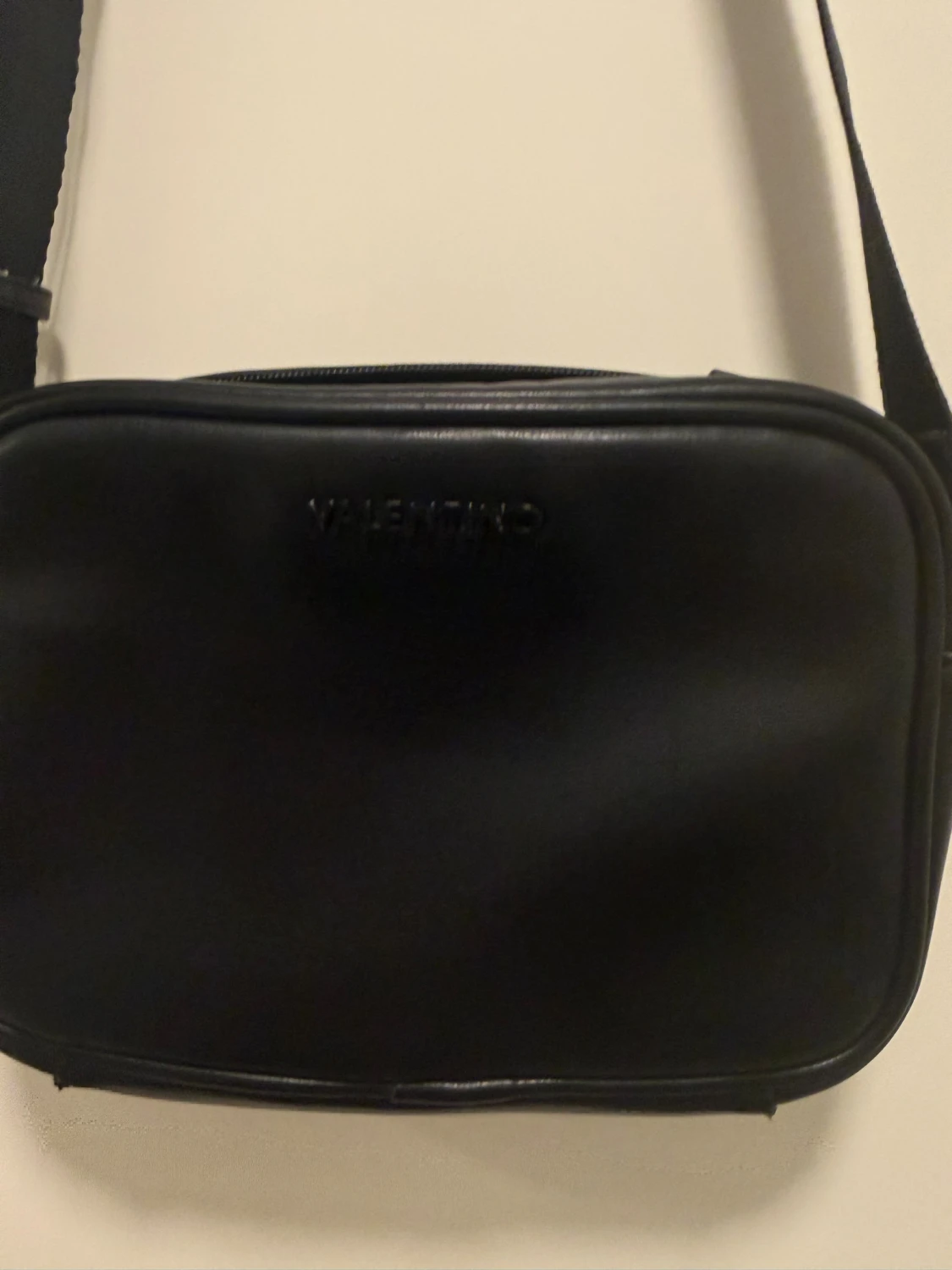 Svart axelväska från Valentino - 1