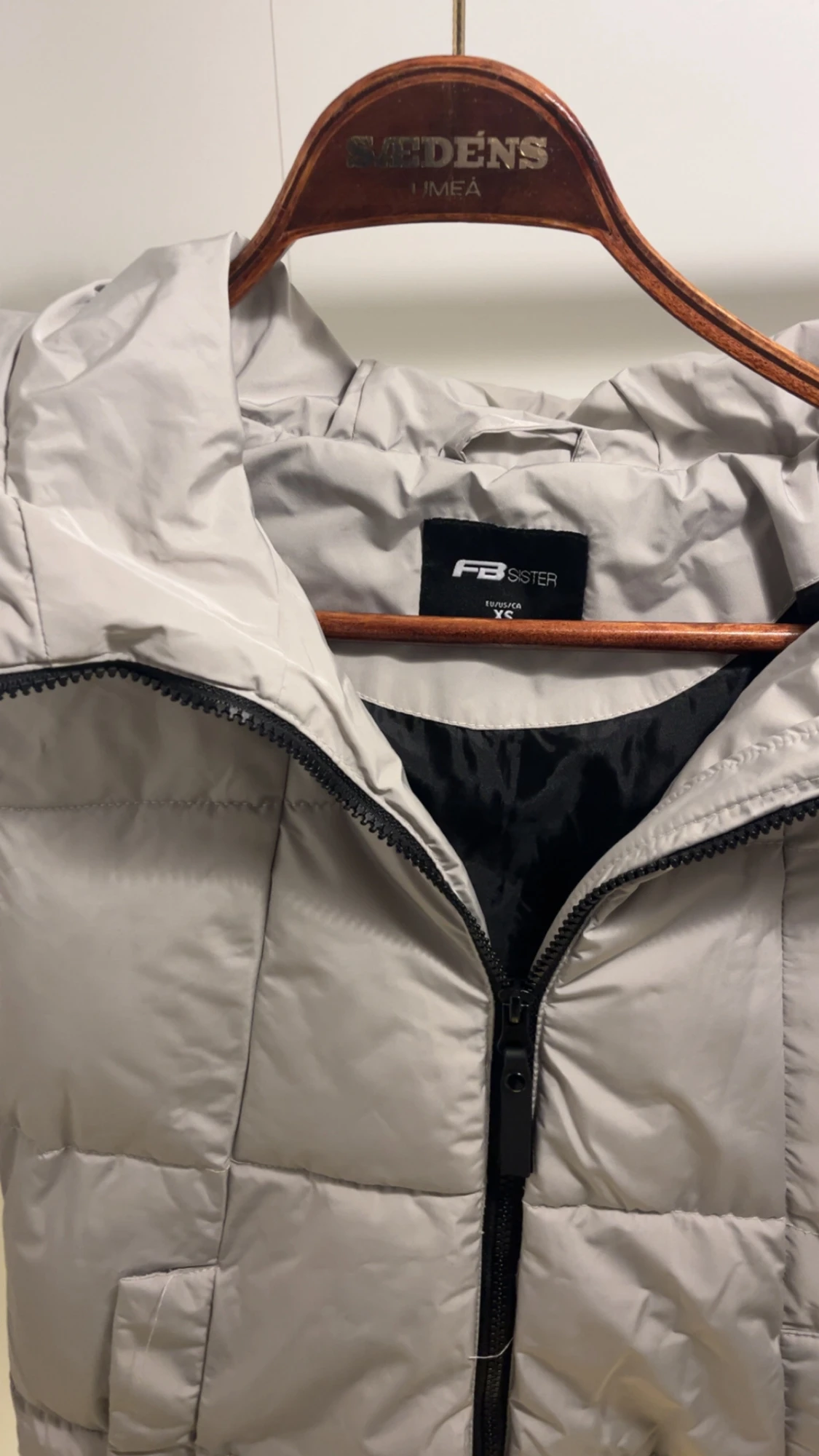 Beige puffjacka från FB Sister – storlek XS  - 2