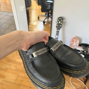 Dr martens loafers (rare)  - Sällsynta loafers av dr martens                           Storlek 41 men de passar 42or också 