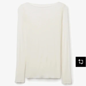 Vit långärmad topp i bomull - Vit intimissmi tröja, jätte skön och stretchig!! Storlek S